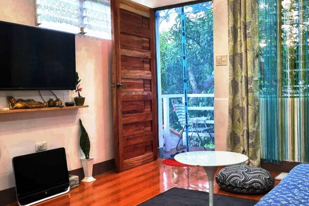 Cozy Tinyhouse Near Sm City Daet Екстер'єр фото